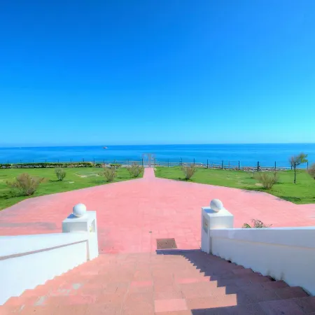 Appartamento Studio Avec Climatisation, Pkg, Piscine, Plage Direct *