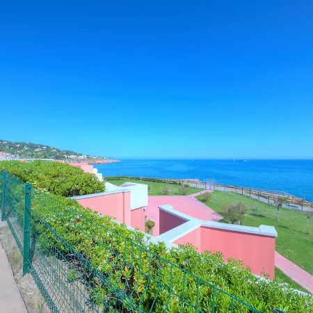 Studio Avec Climatisation, Pkg, Piscine, Plage Direct